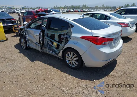 2015 Hyundai Elantra Se z USA, uszkodzony, nr VIN KMHDH4AE8FU342238